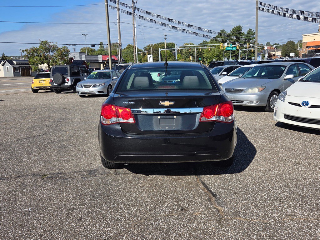 2012 Chevrolet Cruze Image 6