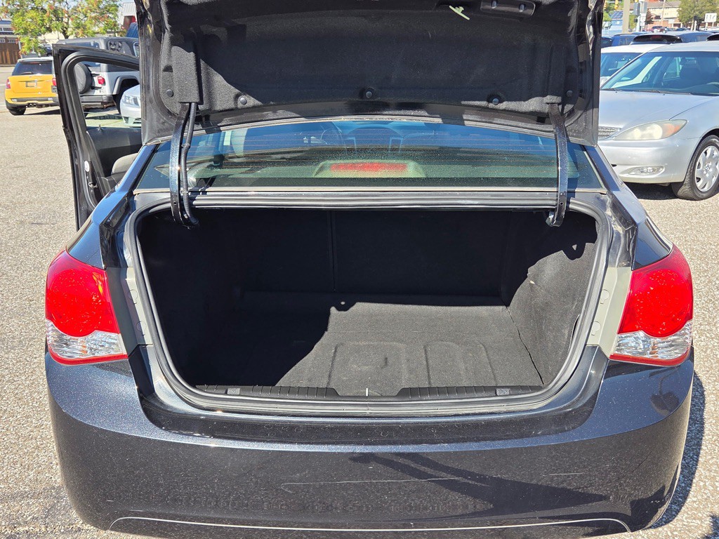2012 Chevrolet Cruze Image 19