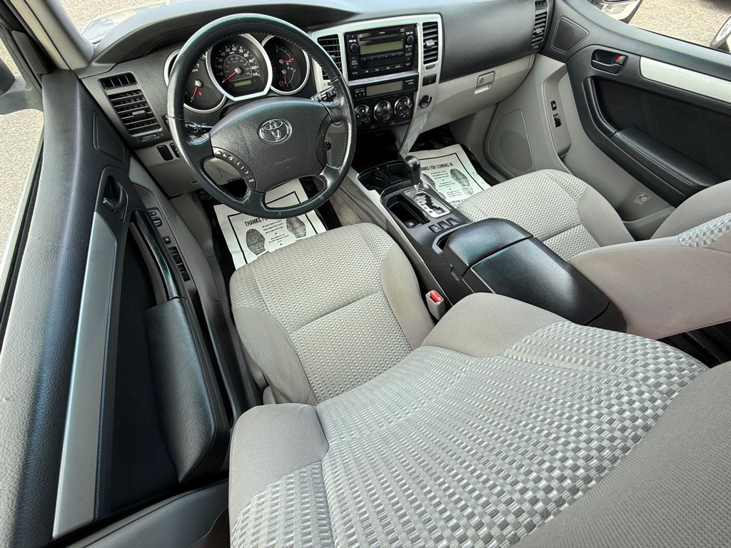2006 Toyota 4Runner Image 16