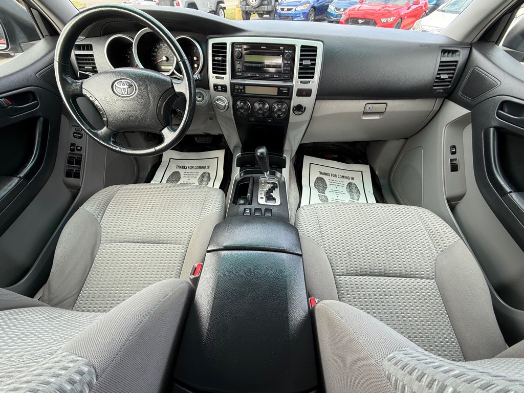 2006 Toyota 4Runner Image 18