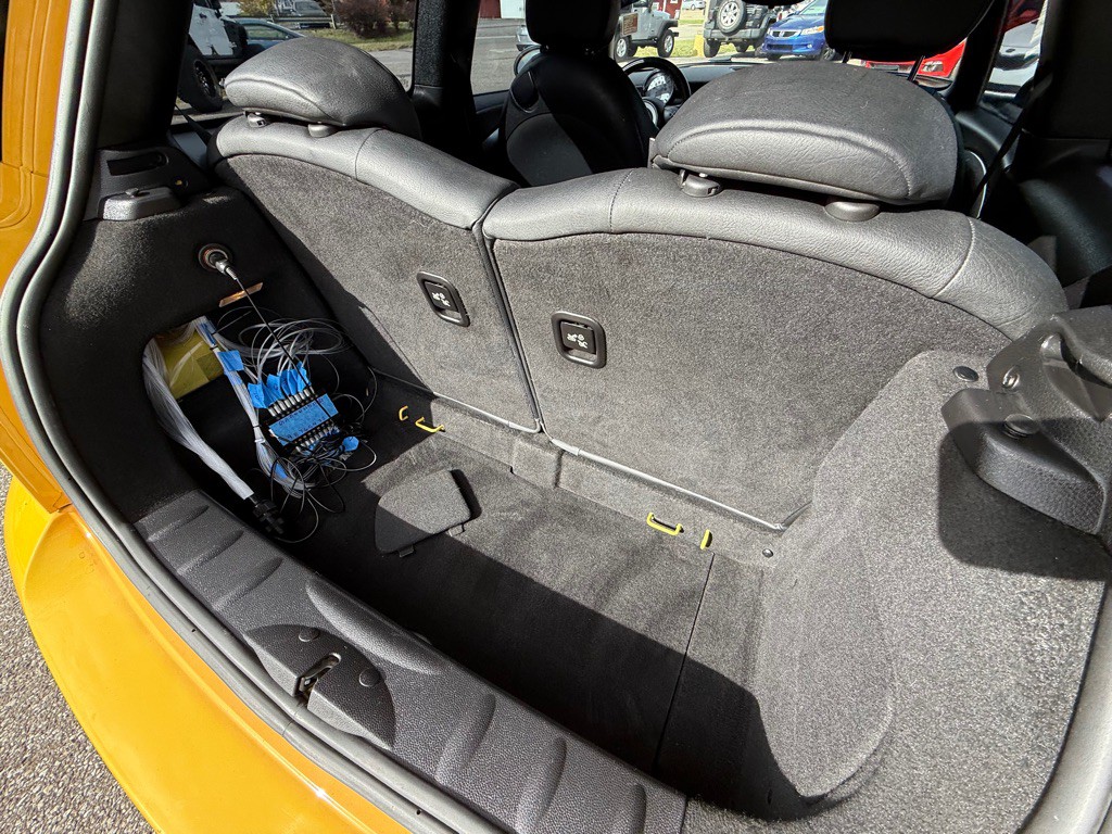 2007 MINI Cooper Image 18