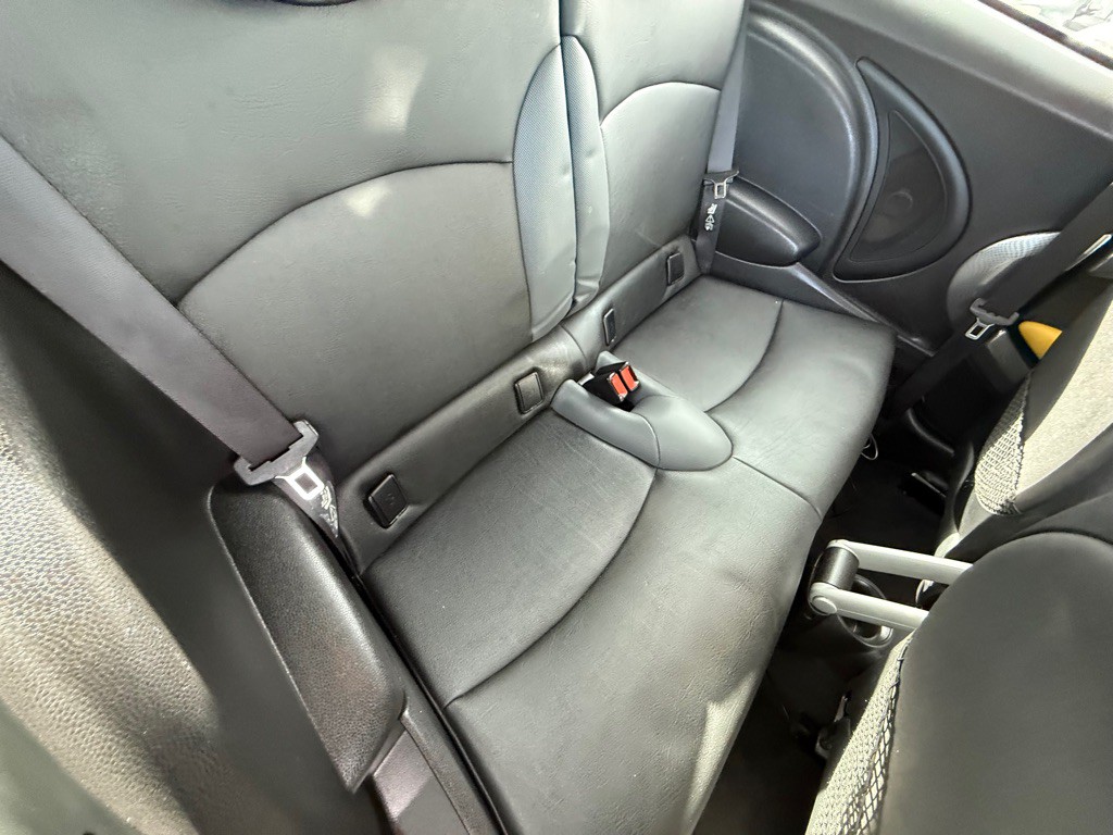 2007 MINI Cooper Image 21