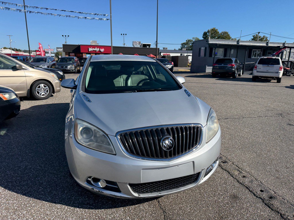 2012 Buick Verano Image 5