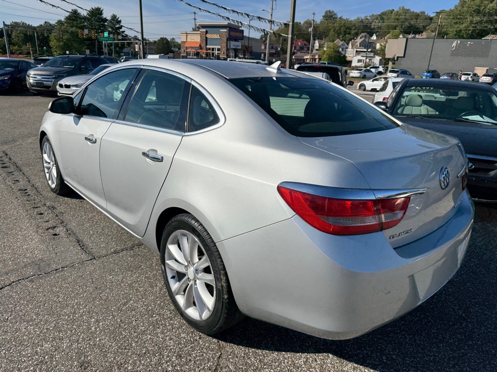 2012 Buick Verano Image 10