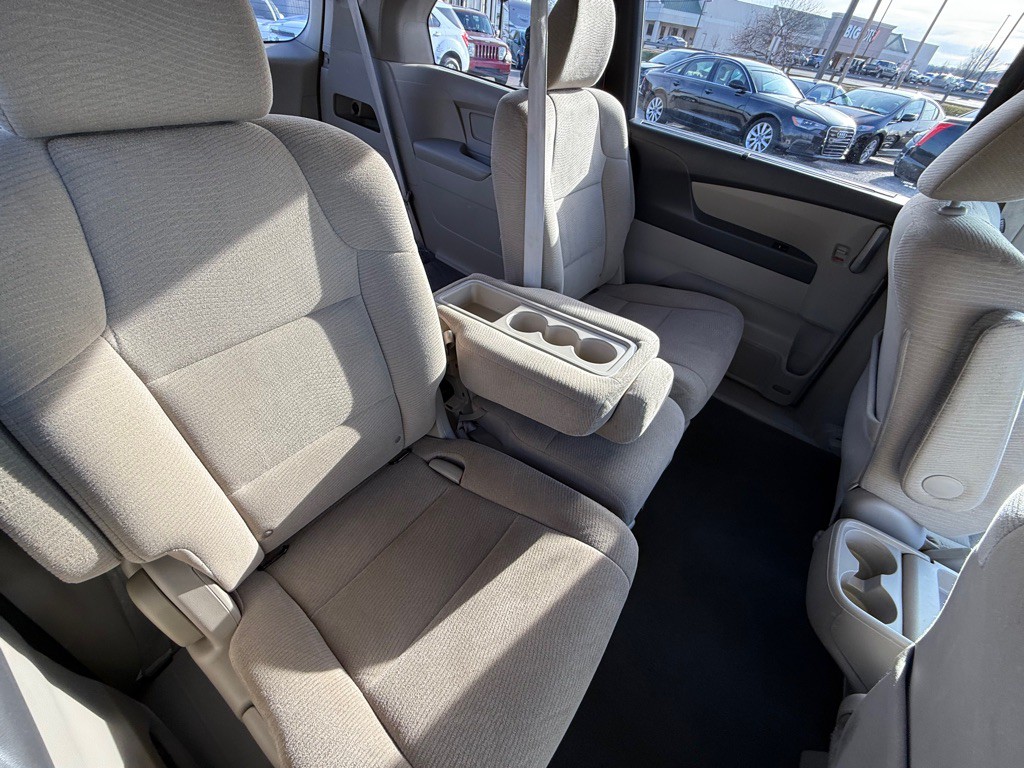 2012 Honda Odyssey Image 17