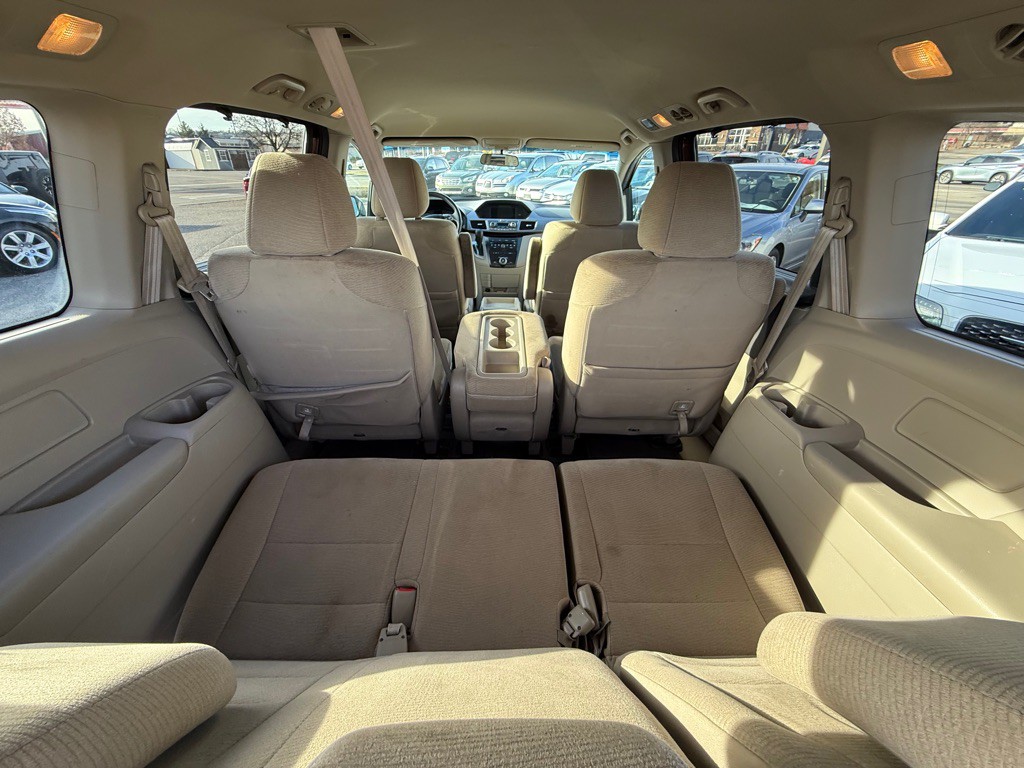 2012 Honda Odyssey Image 18