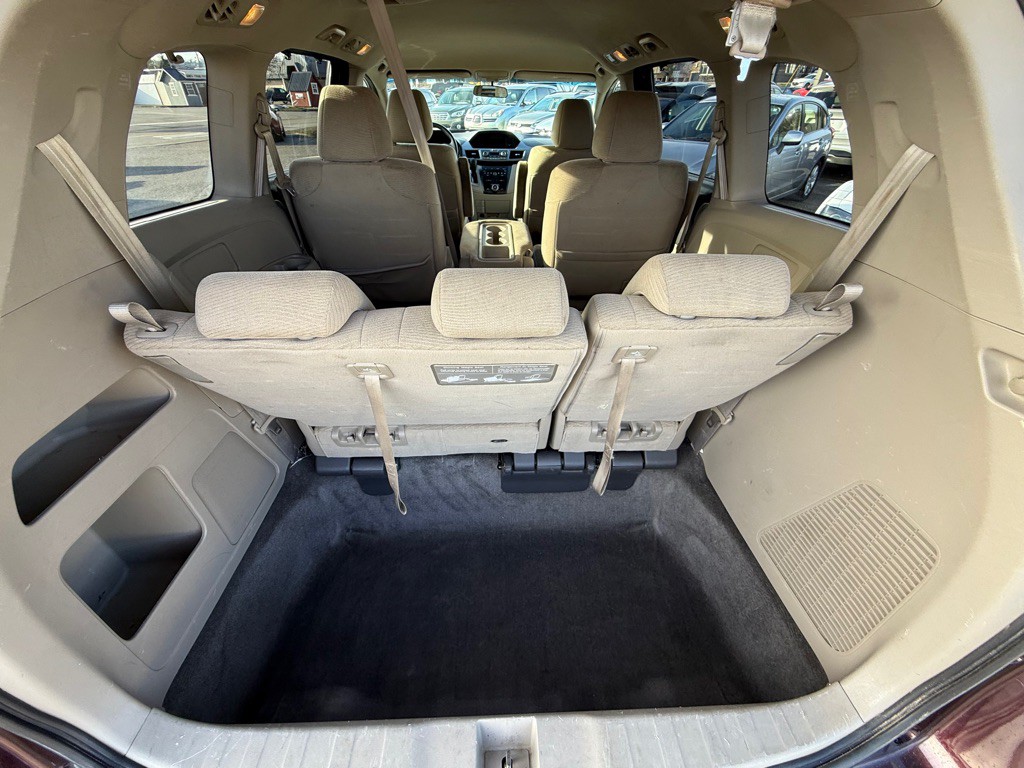 2012 Honda Odyssey Image 19