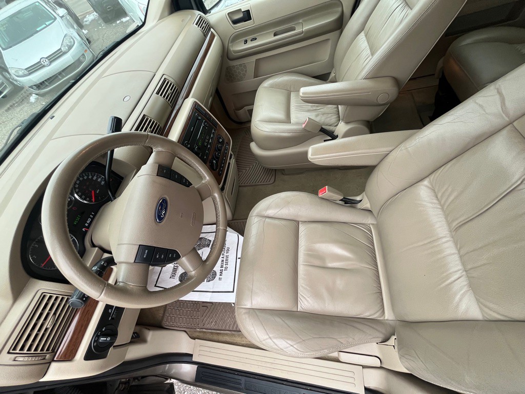 2005 Ford Freestar Image 9