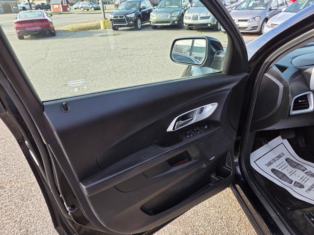 2017 Chevrolet Equinox Image 10