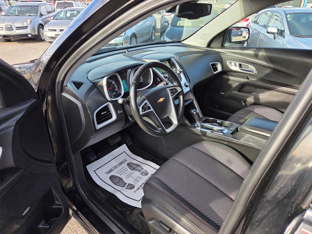 2017 Chevrolet Equinox Image 11