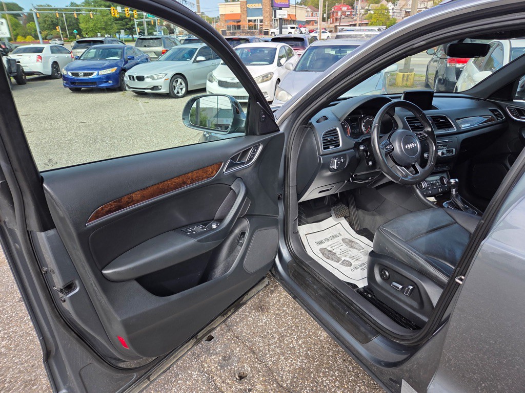 2016 Audi Q3 Image 10