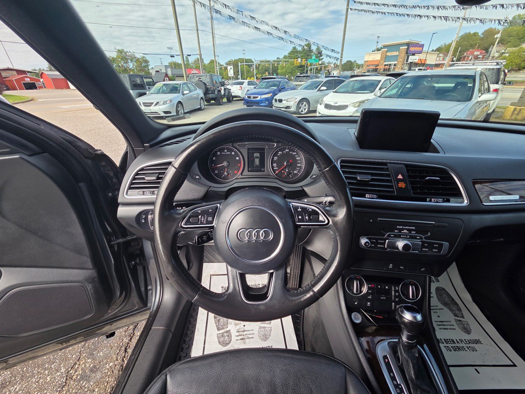 2016 Audi Q3 Image 12