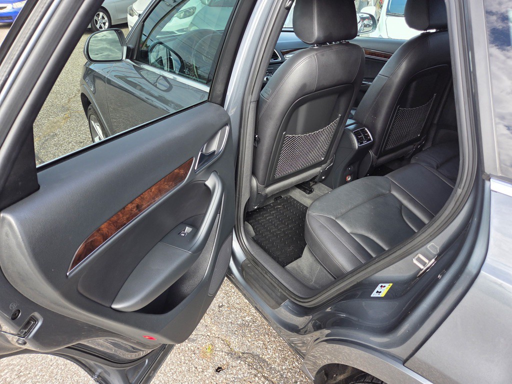 2016 Audi Q3 Image 18