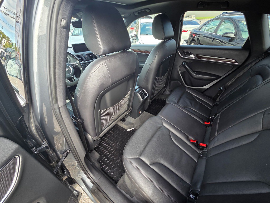 2016 Audi Q3 Image 19