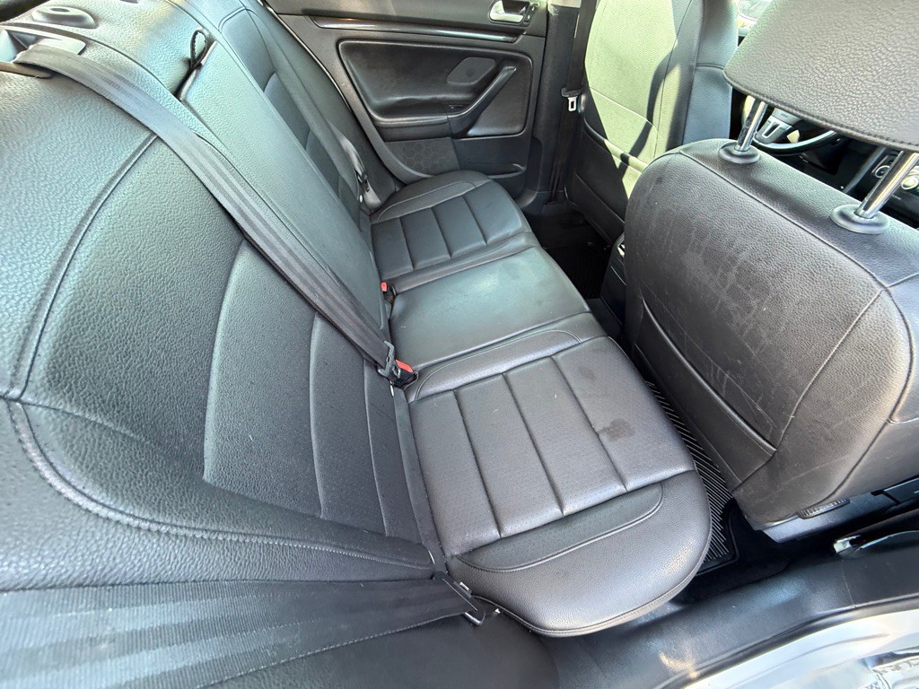 2014 Volkswagen Jetta Image 16