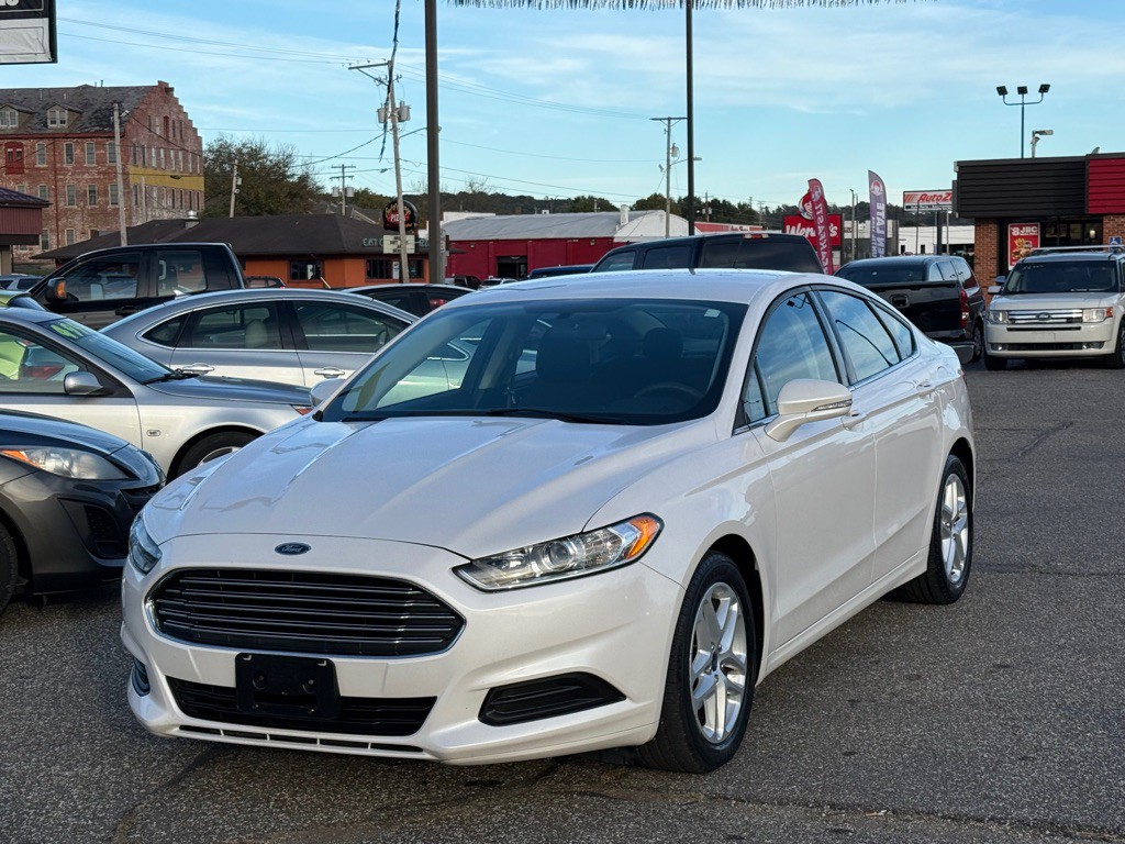 2014 Ford Fusion Image 2