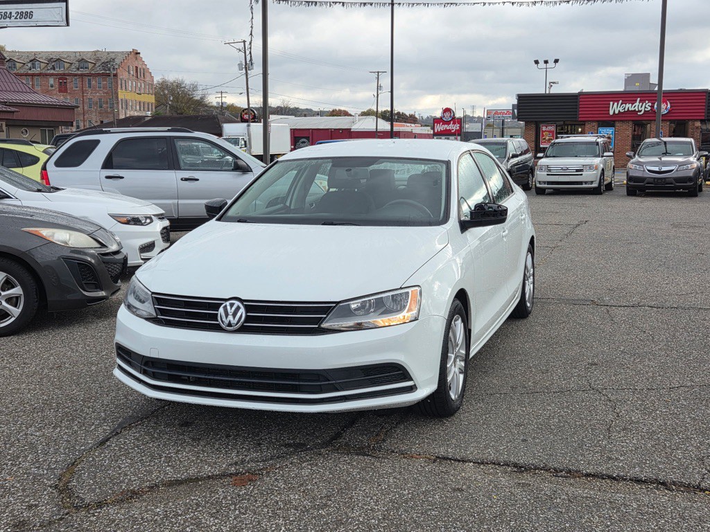 2015 Volkswagen Jetta Image 2
