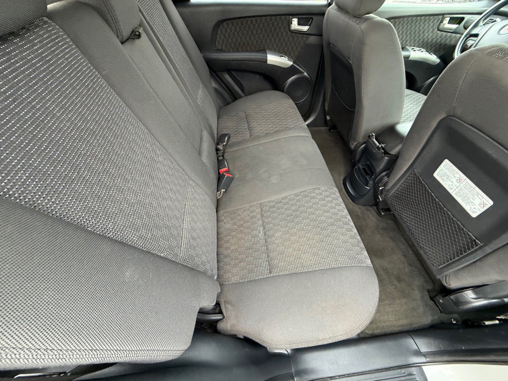2005 Kia Sportage Image 19