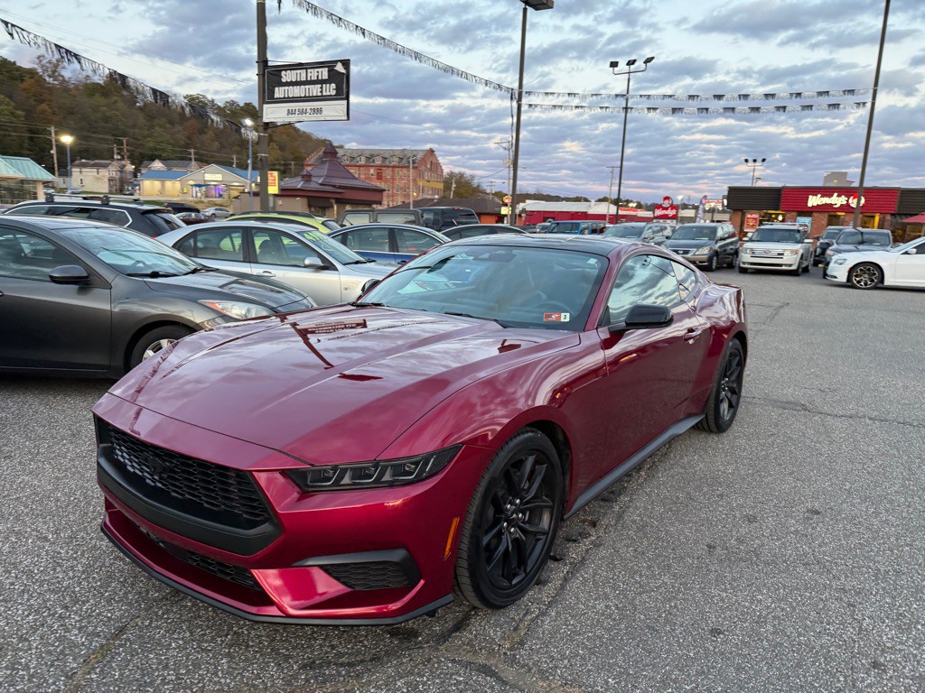 2025 Ford Mustang Image 4