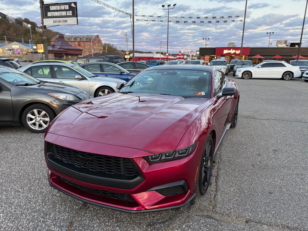 2025 Ford Mustang Image 5