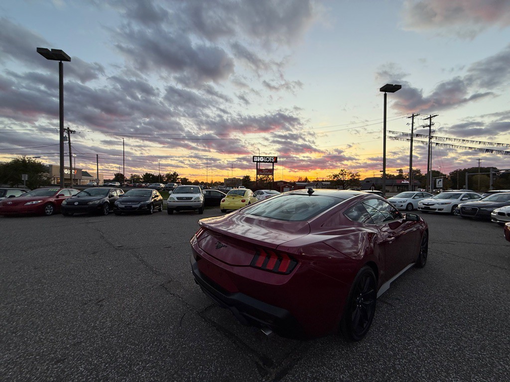 2025 Ford Mustang Image 10
