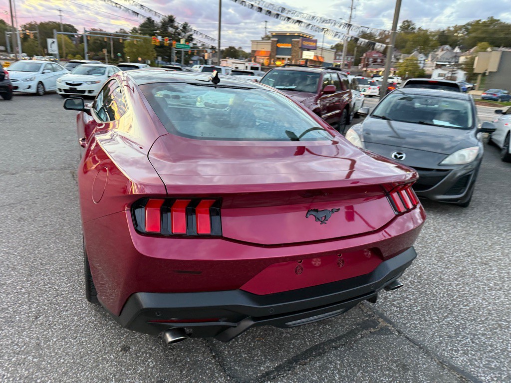 2025 Ford Mustang Image 20