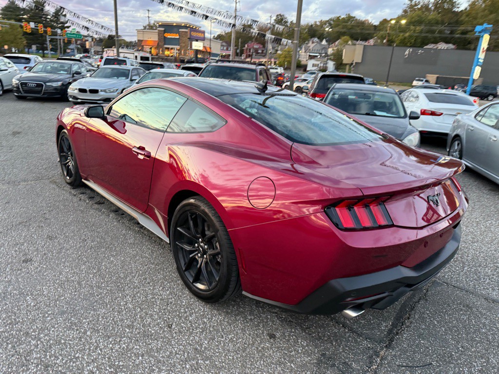 2025 Ford Mustang Image 21