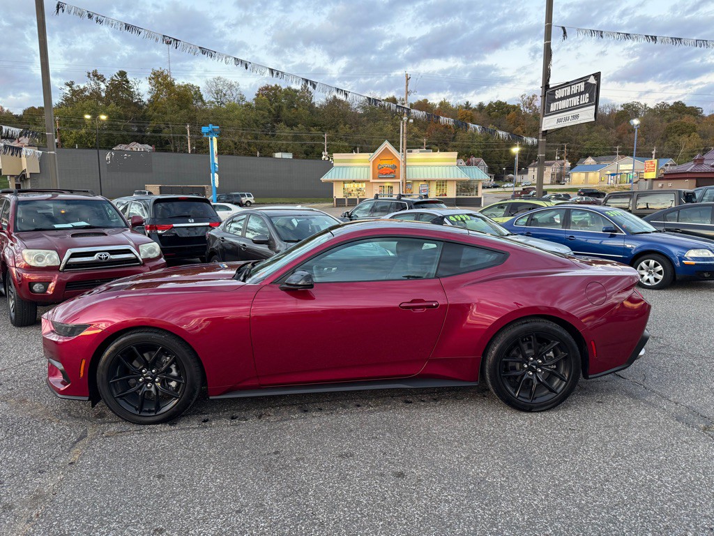 2025 Ford Mustang Image 23