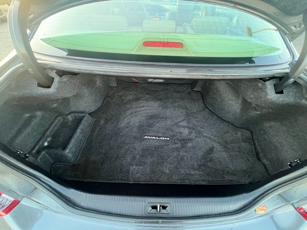 2009 Toyota Avalon Image 18