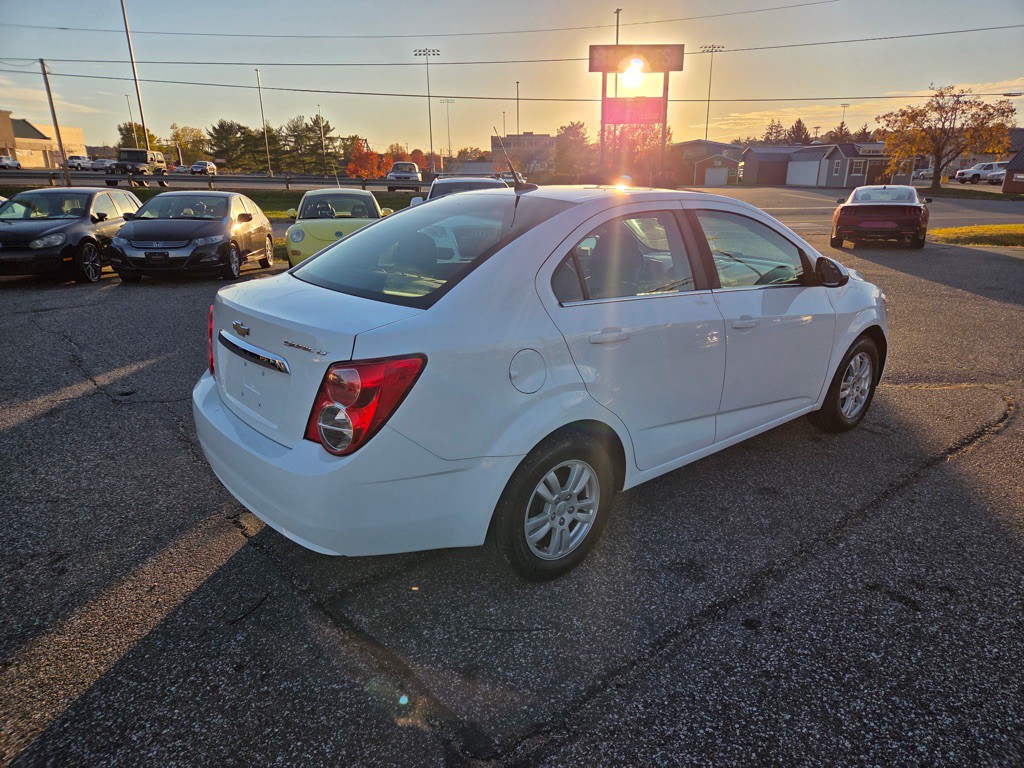 2014 Chevrolet Sonic Image 7