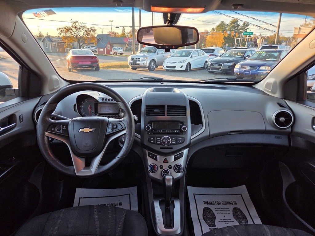 2014 Chevrolet Sonic Image 20