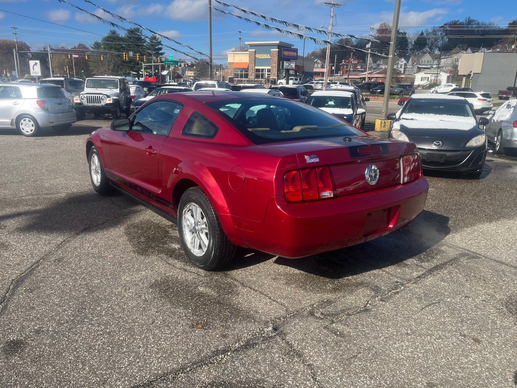 2007 Ford Mustang Image 8