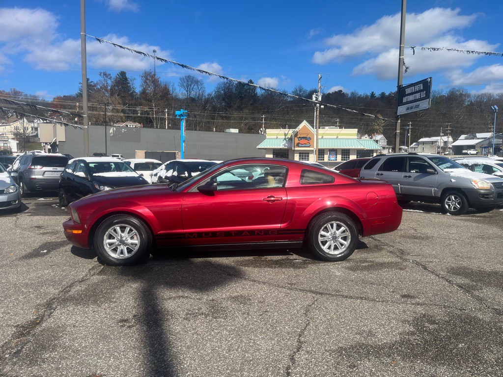 2007 Ford Mustang Image 10