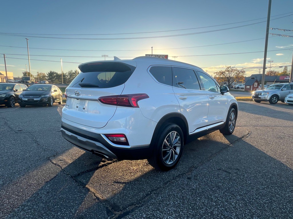 2020 Hyundai Santa Fe Image 5