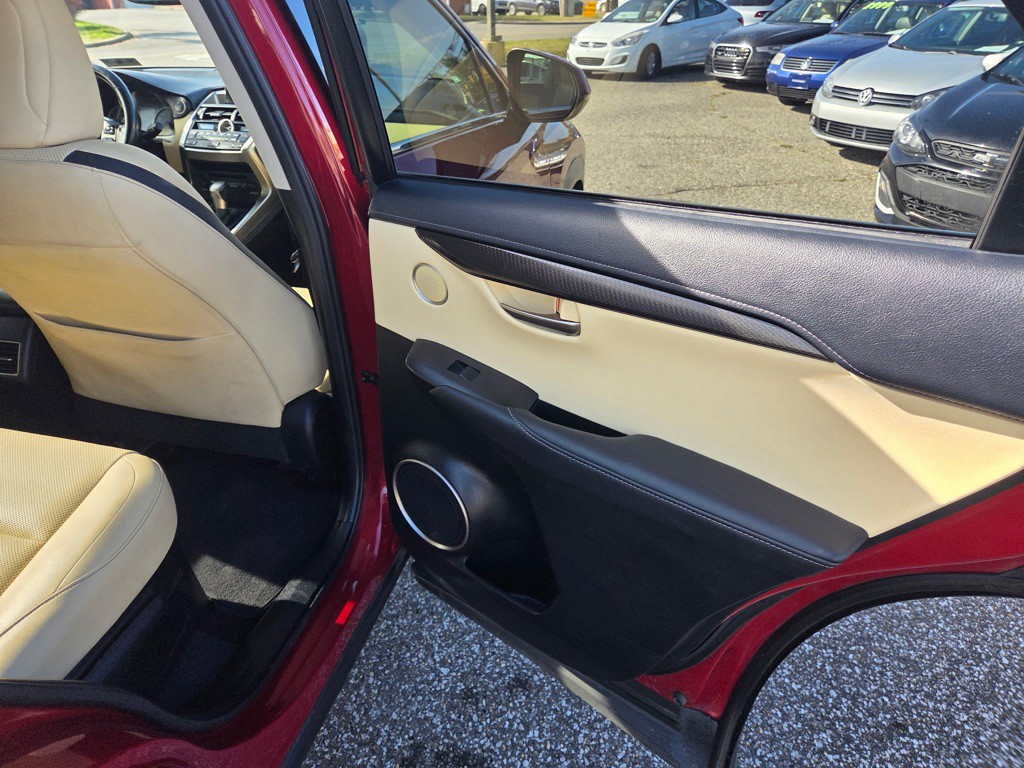 2015 Lexus NX Image 15