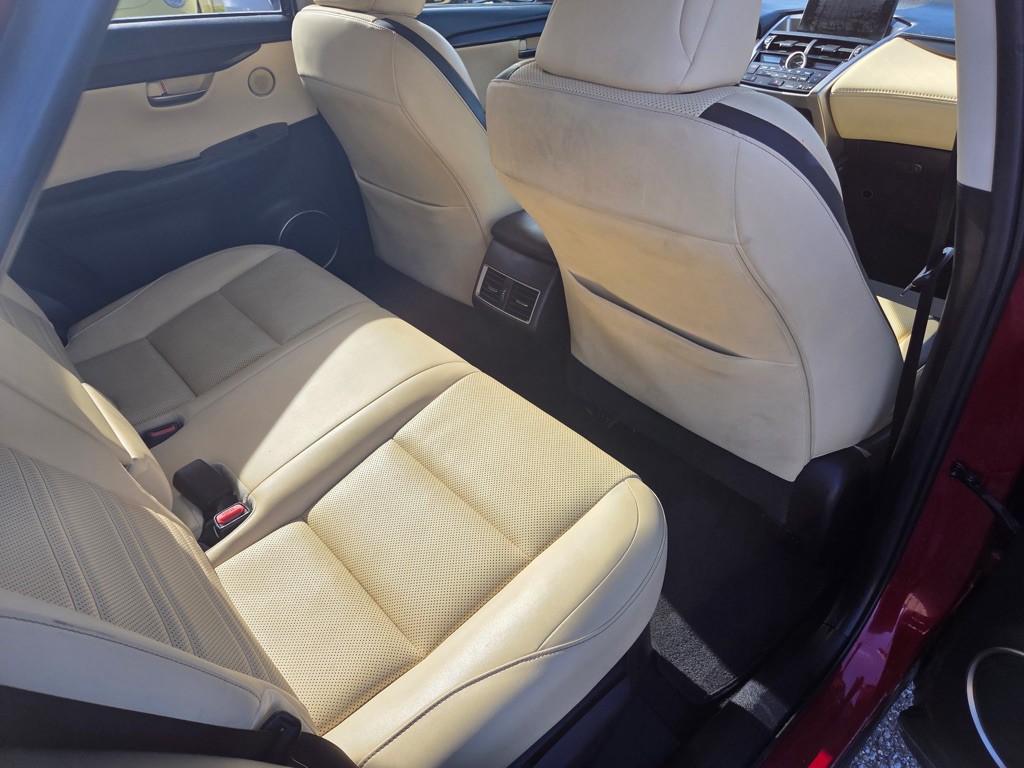 2015 Lexus NX Image 16