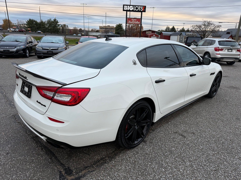 2014 Maserati Quattroporte Image 10