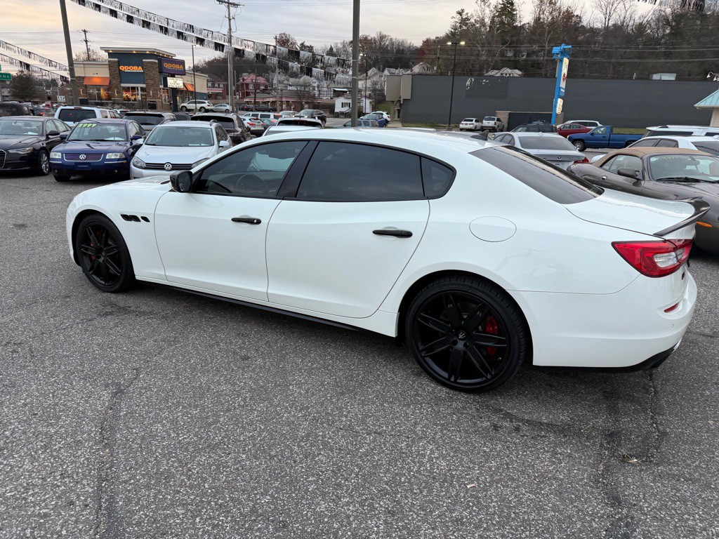 2014 Maserati Quattroporte Image 30