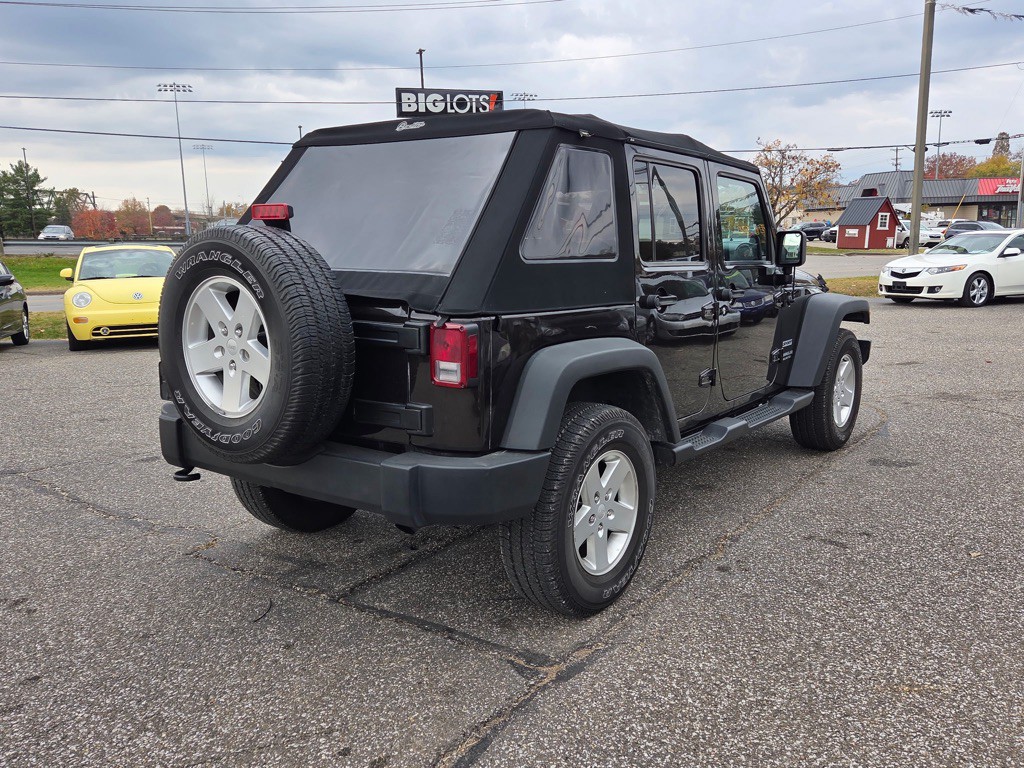 2013 Jeep Wrangler Unlimited Image 6