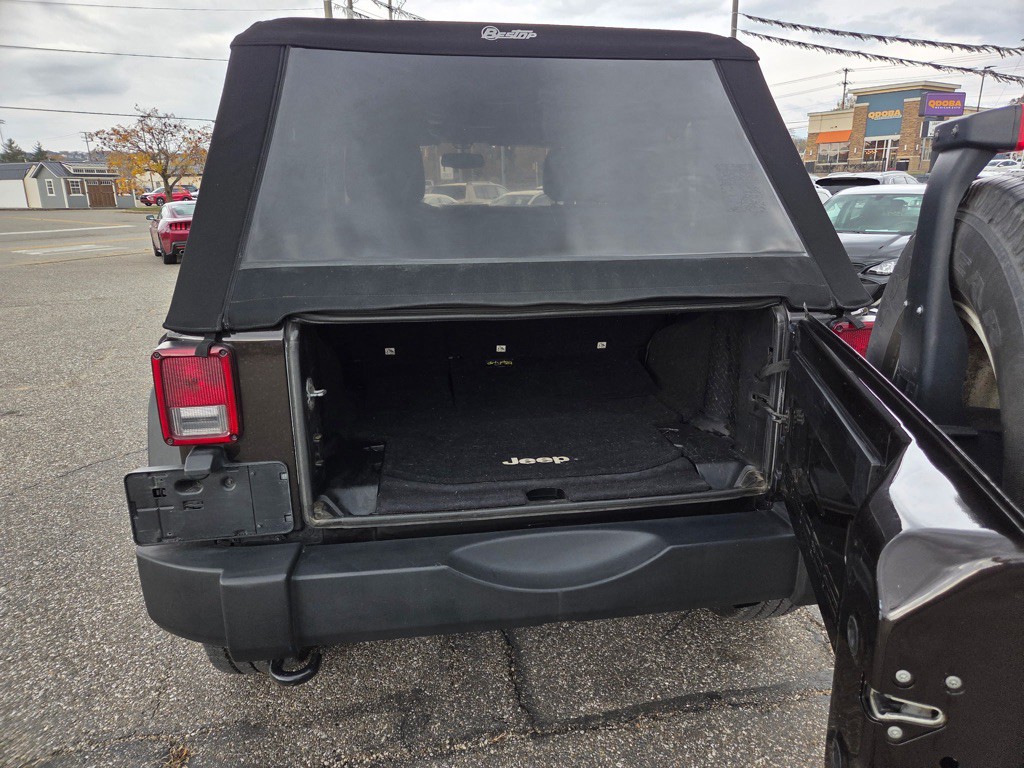 2013 Jeep Wrangler Unlimited Image 20