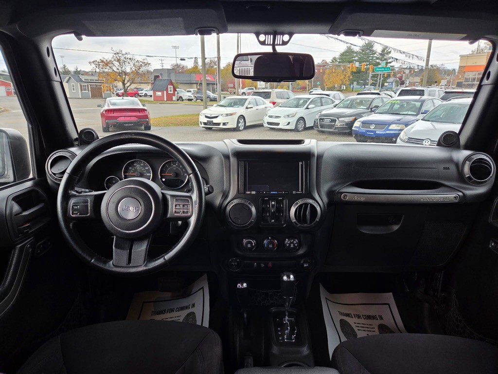 2013 Jeep Wrangler Unlimited Image 21