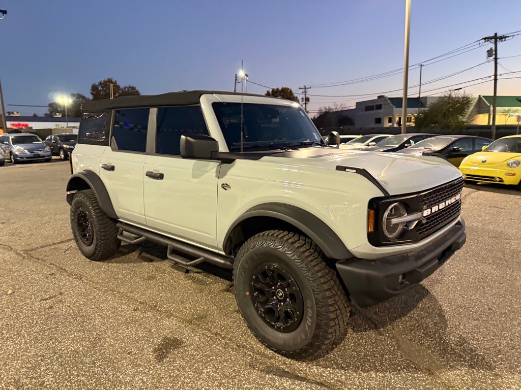 2022 Ford Bronco Image 8