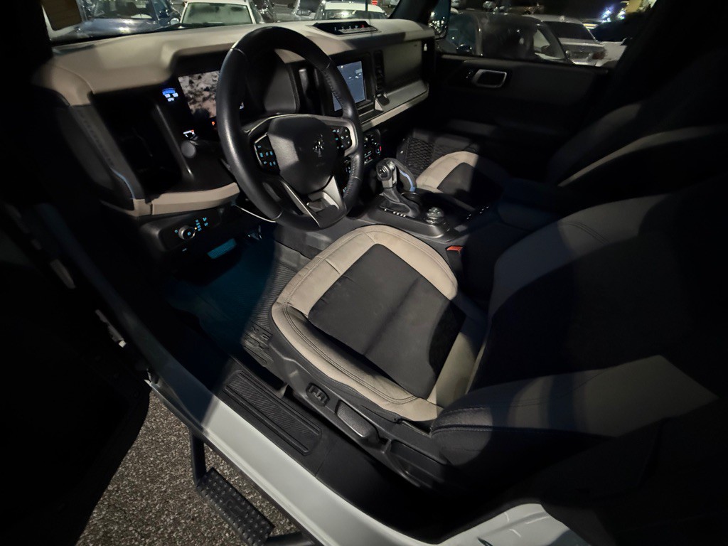 2022 Ford Bronco Image 13