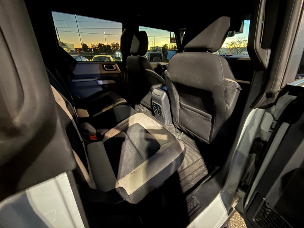 2022 Ford Bronco Image 17