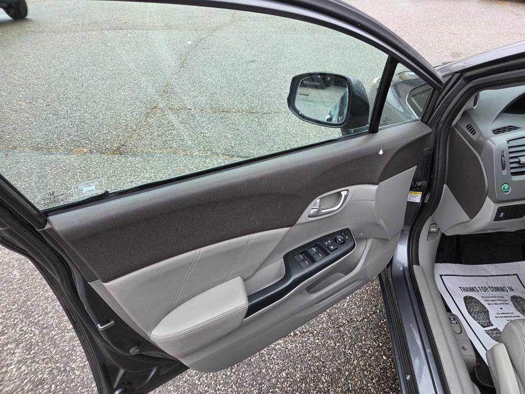 2012 Honda Civic Image 10