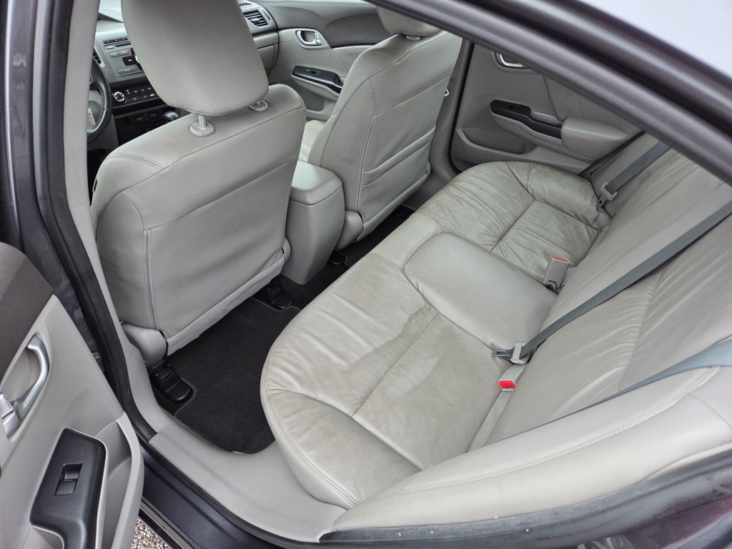 2012 Honda Civic Image 18