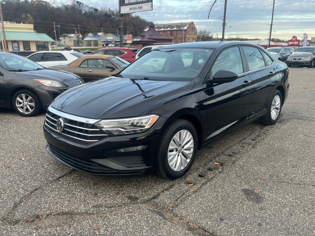 2019 Volkswagen Jetta Image 2
