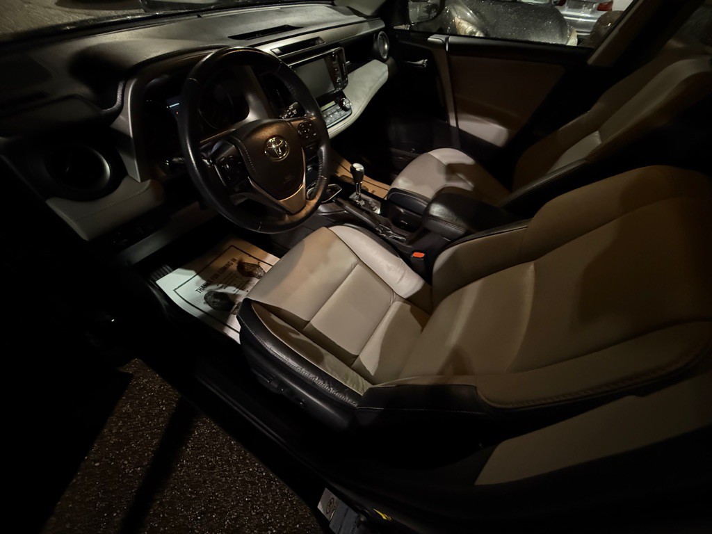 2017 Toyota Rav4 Image 11