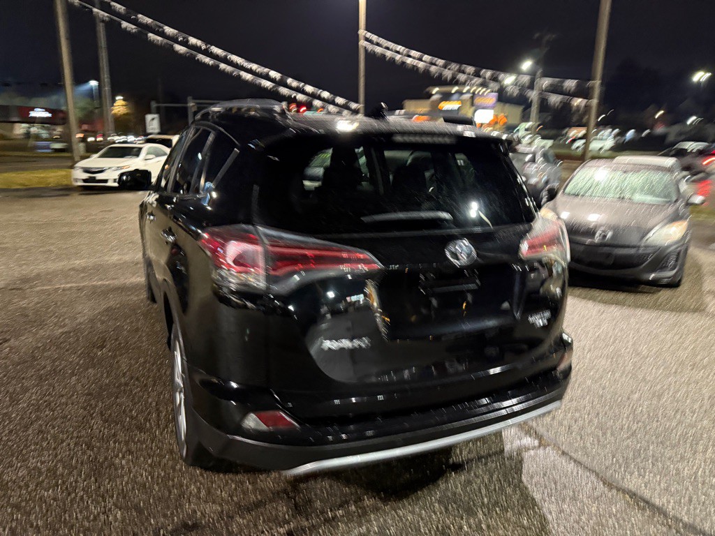 2017 Toyota Rav4 Image 20