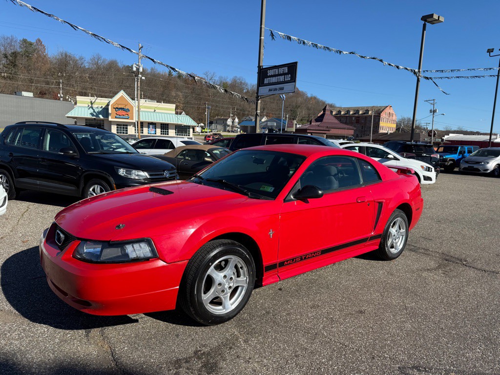 2002 Ford Mustang Image 2